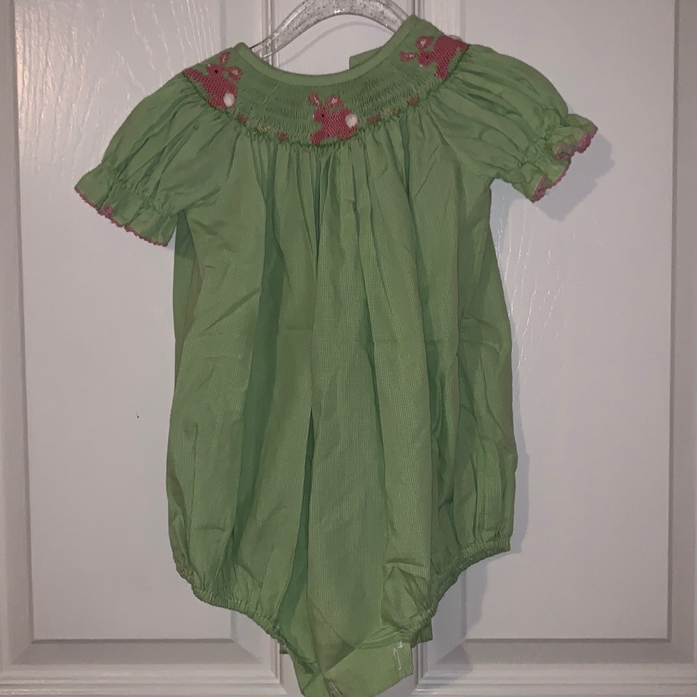 Smocked Bunny bubble
